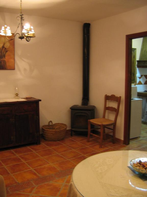 Apartamentos Rurales Jardines Del Visir Хеналхуасил Екстериор снимка